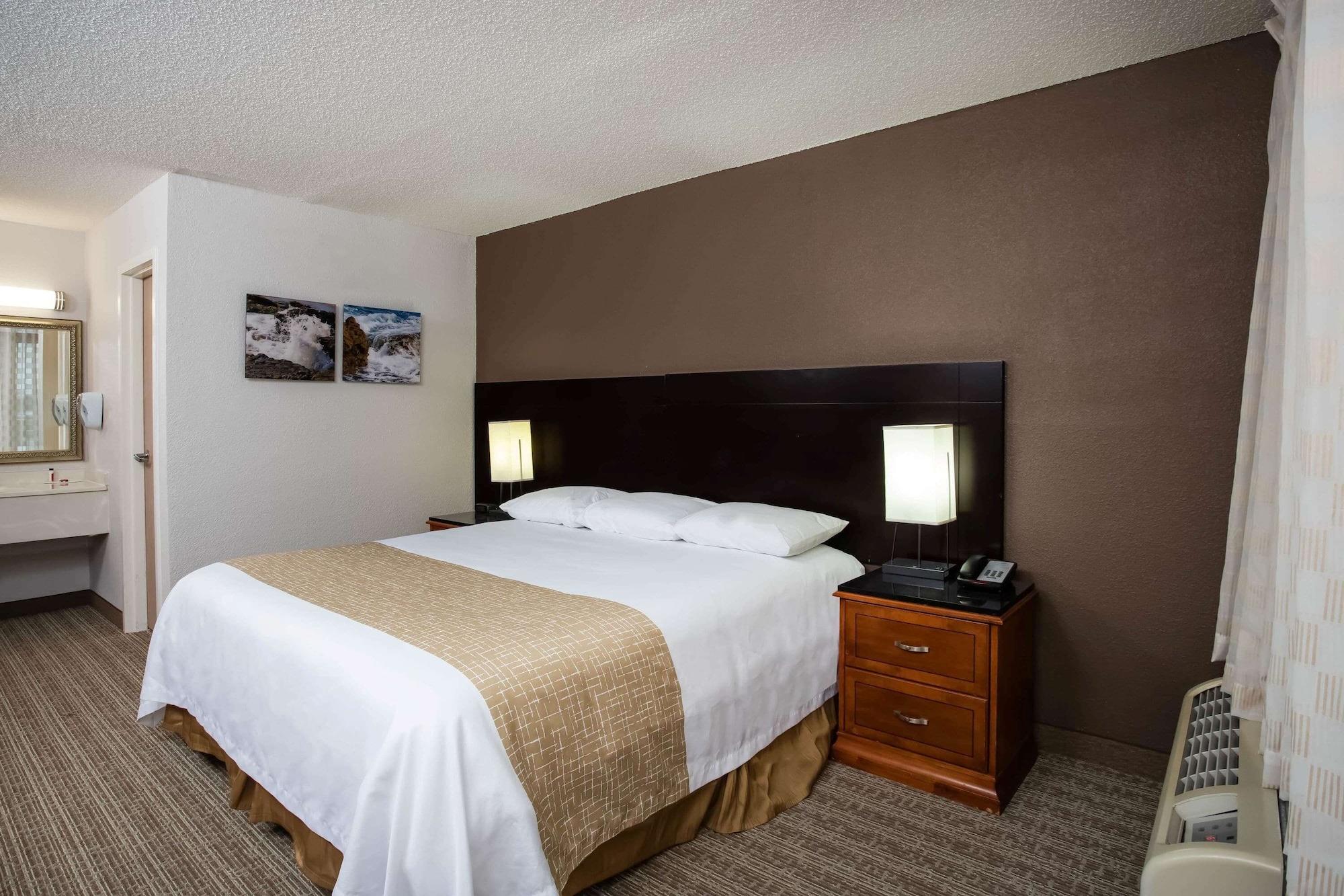 Travelodge By Wyndham Fort Wayne North Exterior foto